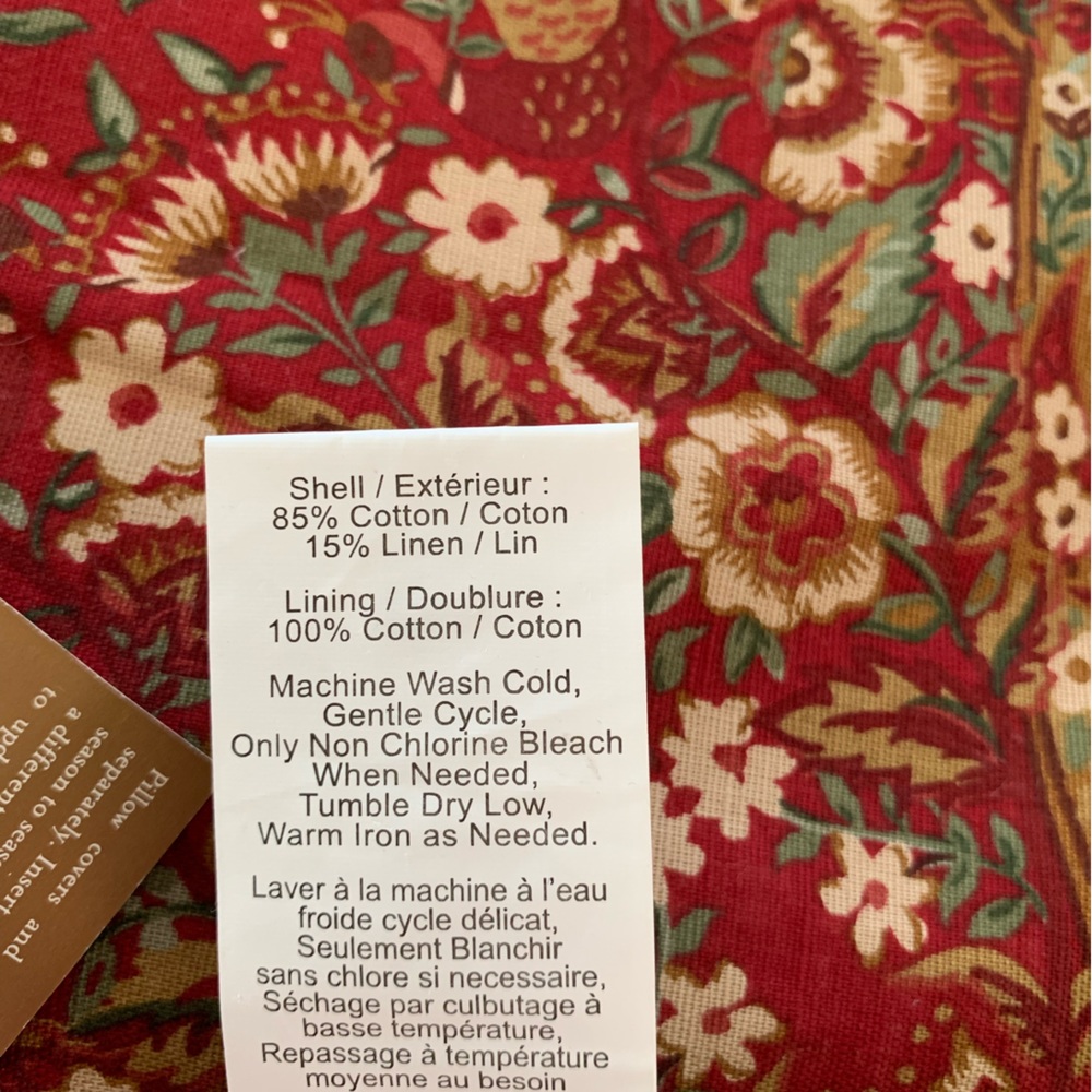 Pottery Barn Lindsay 2 Pillow Covers - 24” x24” - Set of Two - NWT - Picture 3 of 4